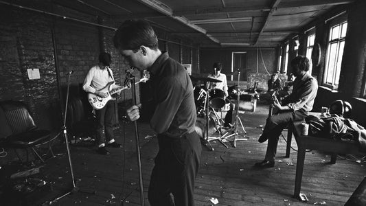 Unknown Pleasures Album Cover: Joy Division’s Timeless Icon | ModeMojo