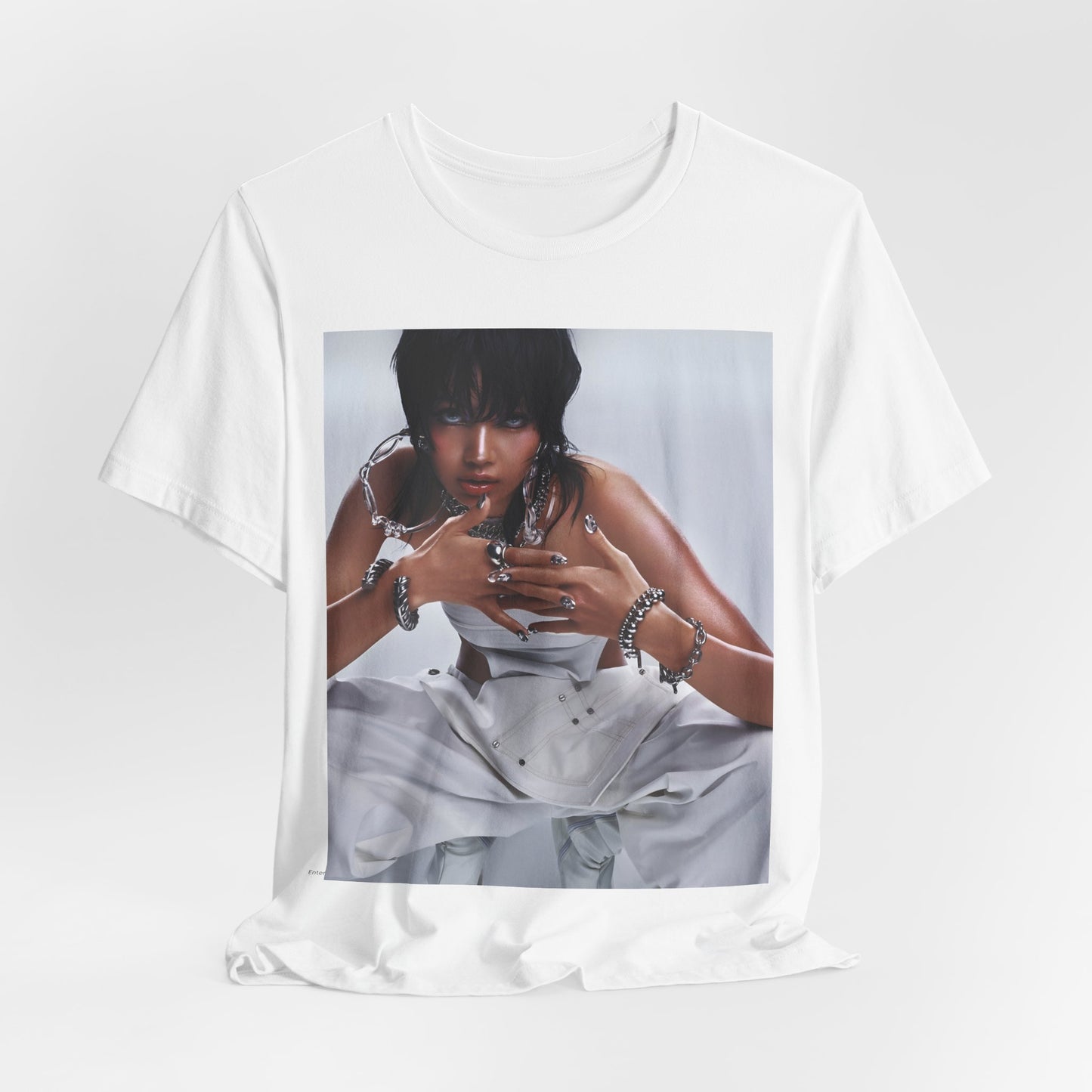 A black graphic t-shirt featuring a casual K-Pop fan graphic of Lisa.