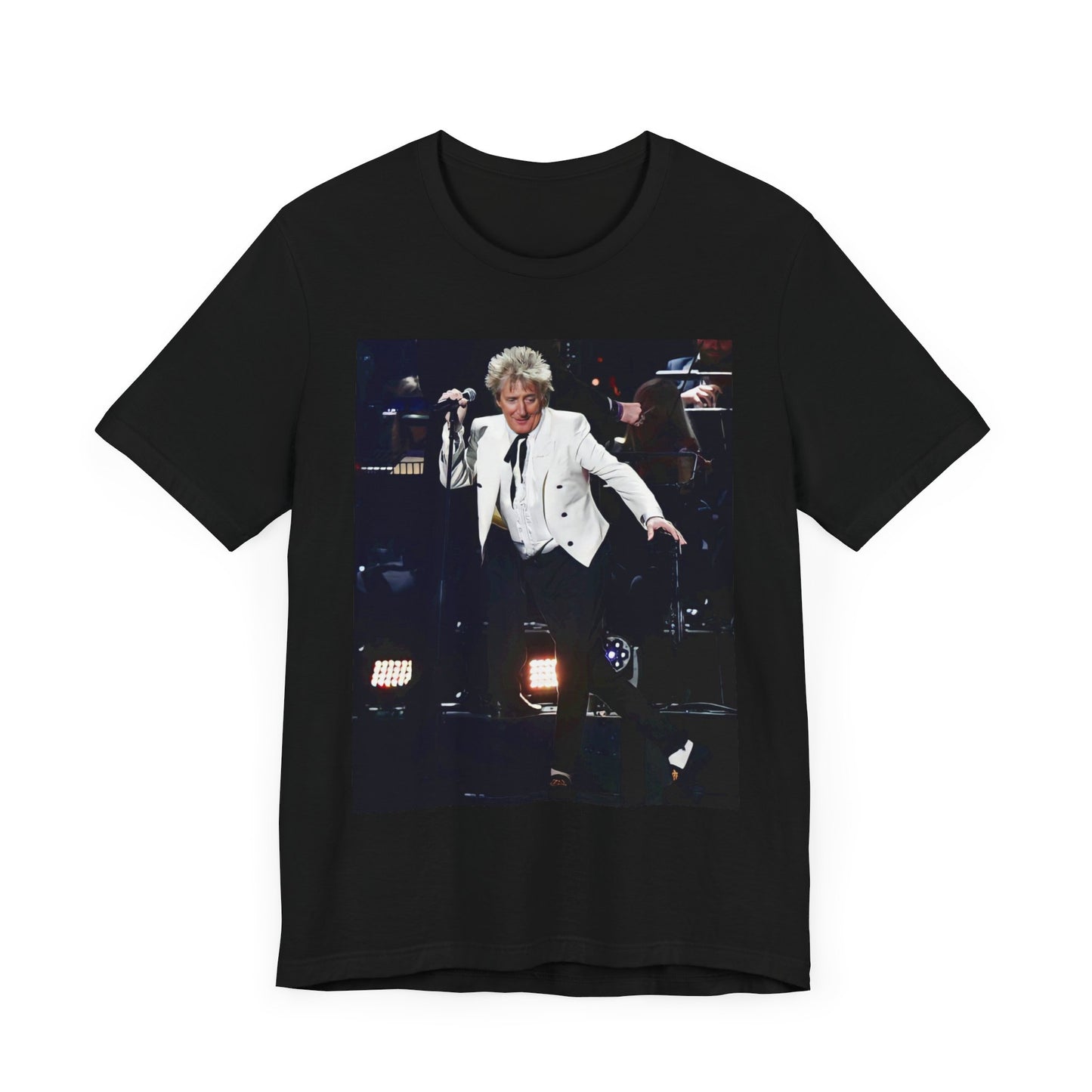 A black graphic t-shirt featuring a graphic or photo of Rod Stewart performing live in a 2005 concert.