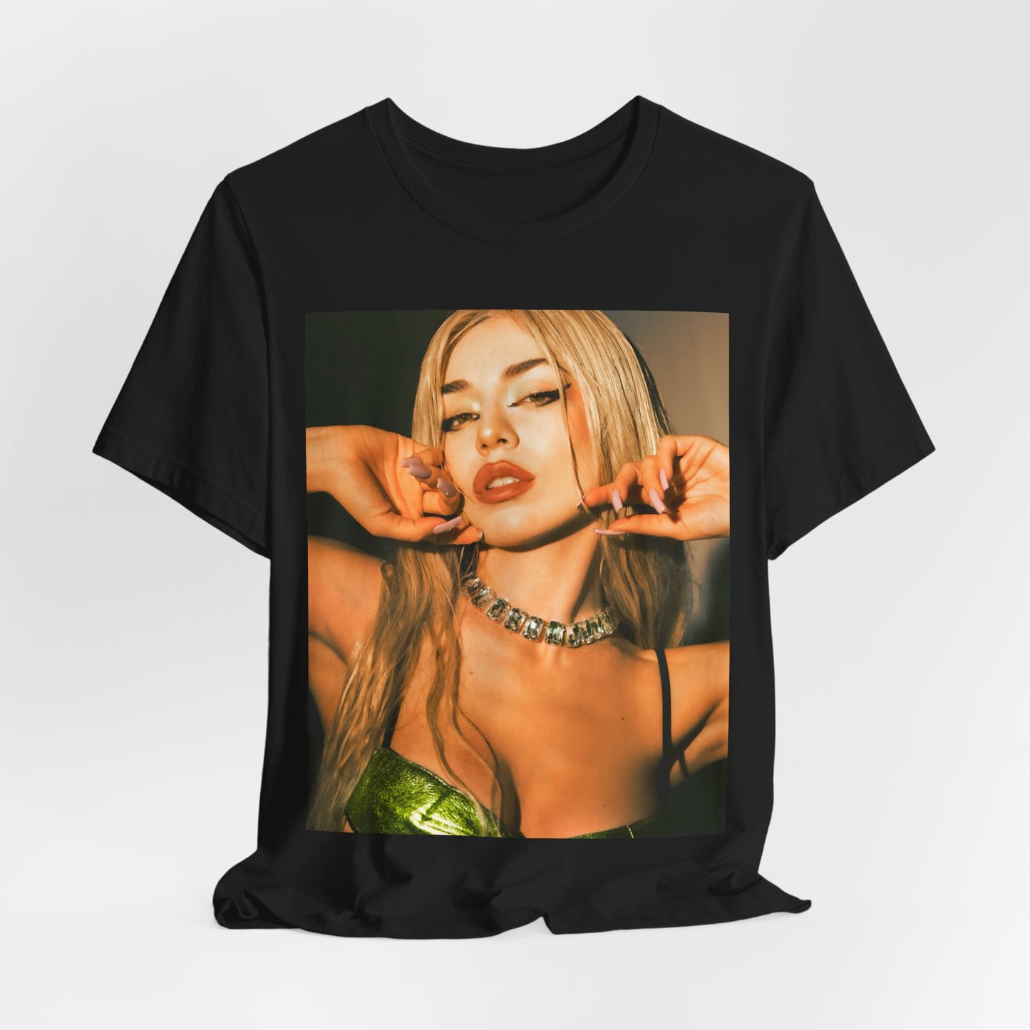 Ava Max T-Shirt