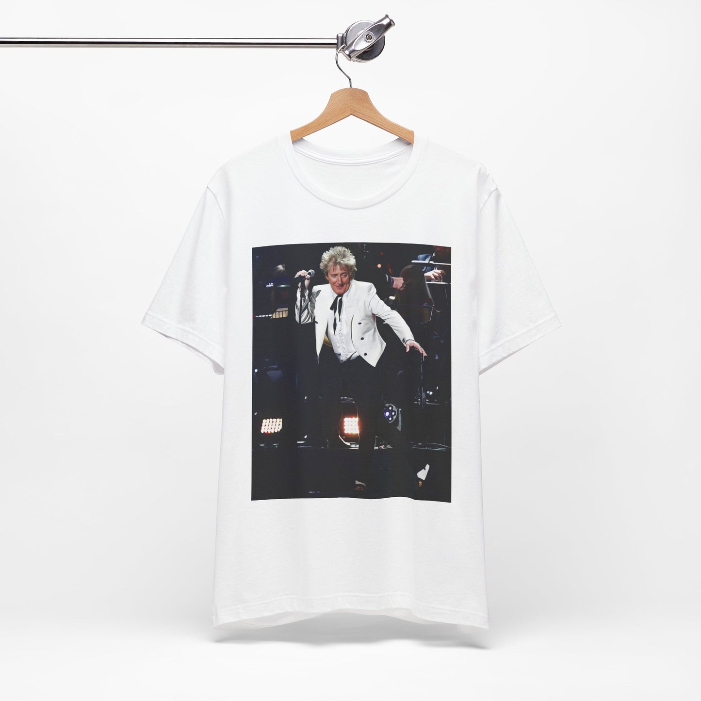 A black graphic t-shirt featuring a graphic or photo of Rod Stewart performing live in a 2005 concert.