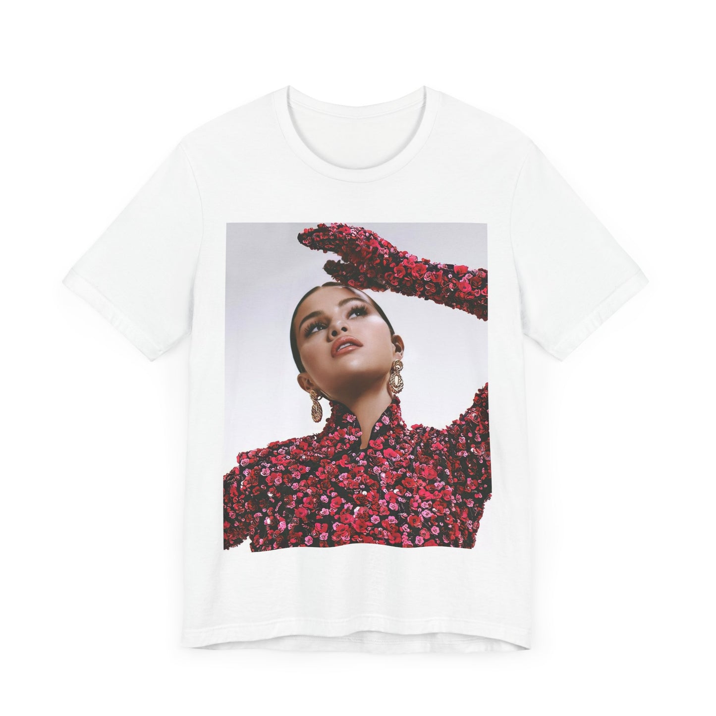 A black graphic t-shirt featuring a classic aesthetic graphic of Selena Gomez.