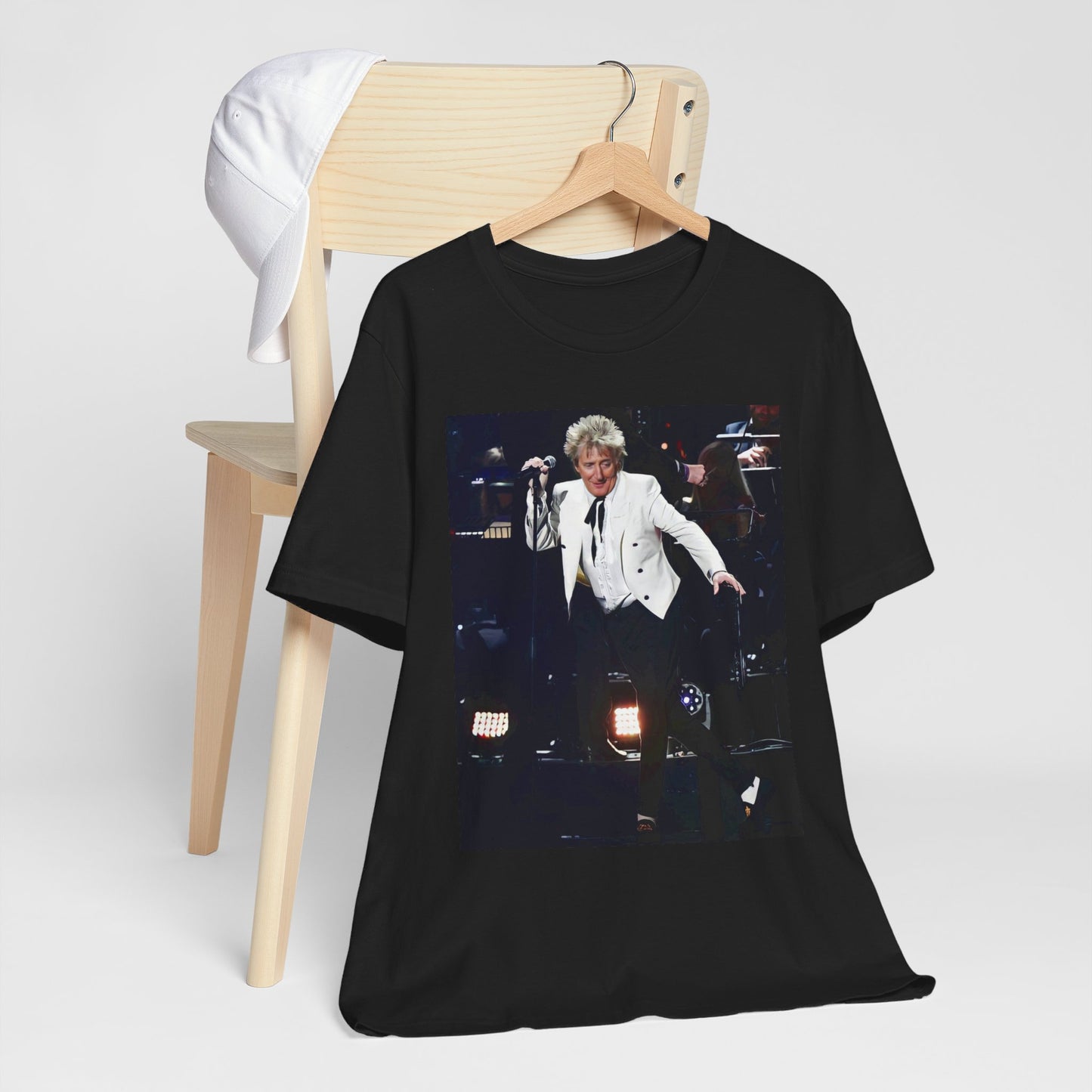 A black graphic t-shirt featuring a graphic or photo of Rod Stewart performing live in a 2005 concert.