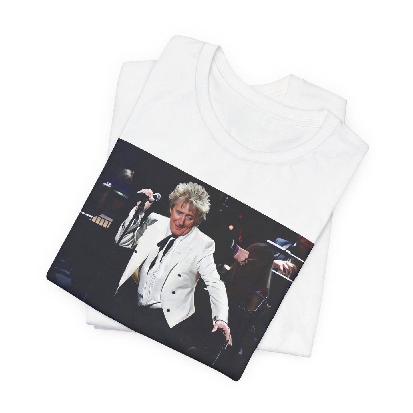 A black graphic t-shirt featuring a graphic or photo of Rod Stewart performing live in a 2005 concert.