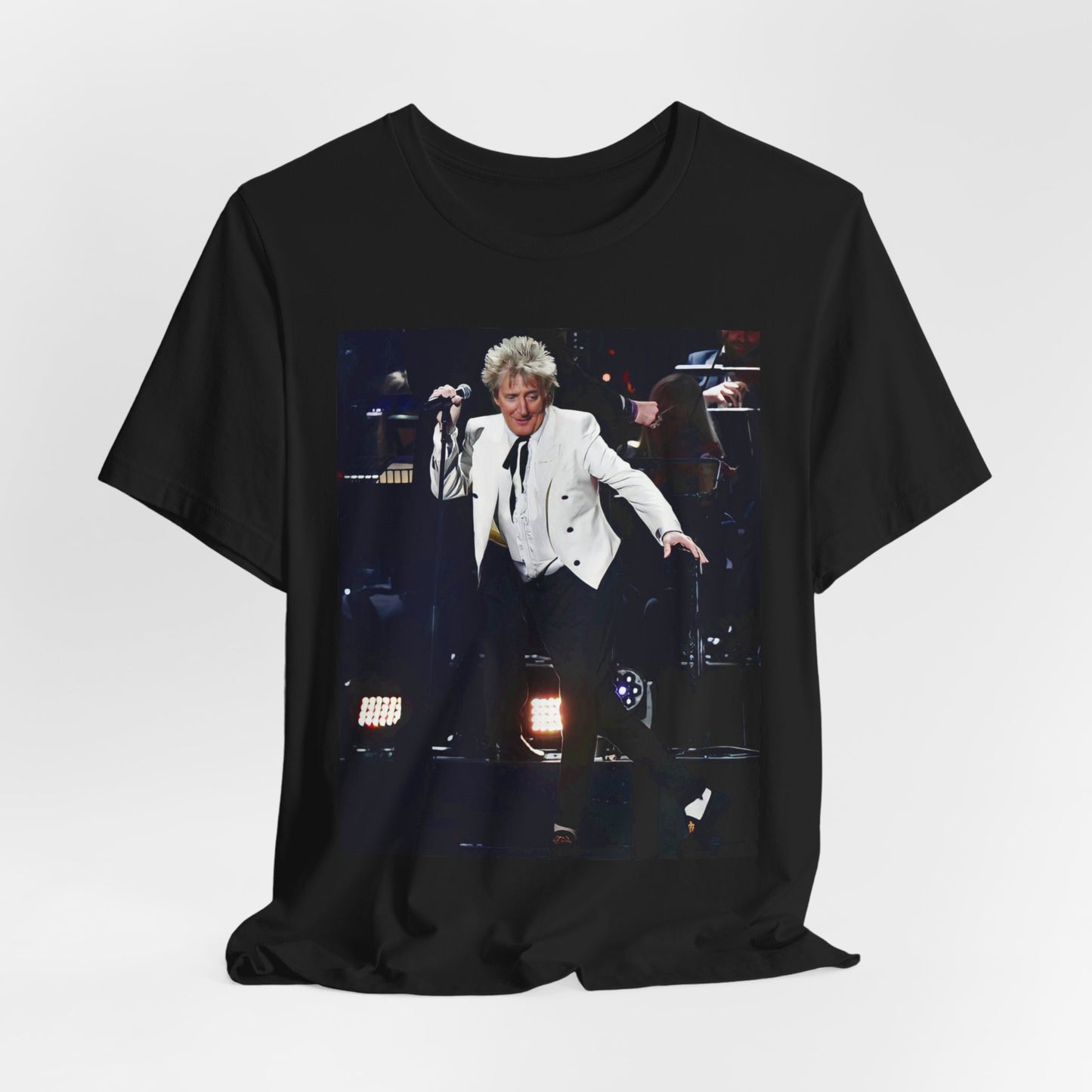 A black graphic t-shirt featuring a graphic or photo of Rod Stewart performing live in a 2005 concert.