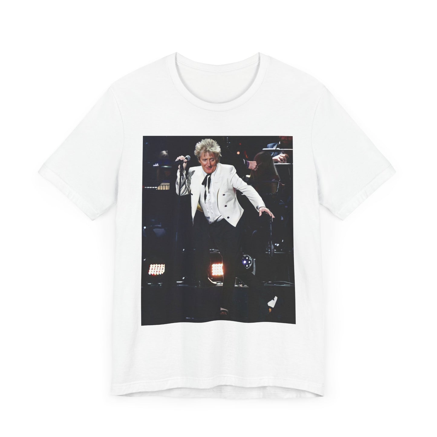 A black graphic t-shirt featuring a graphic or photo of Rod Stewart performing live in a 2005 concert.