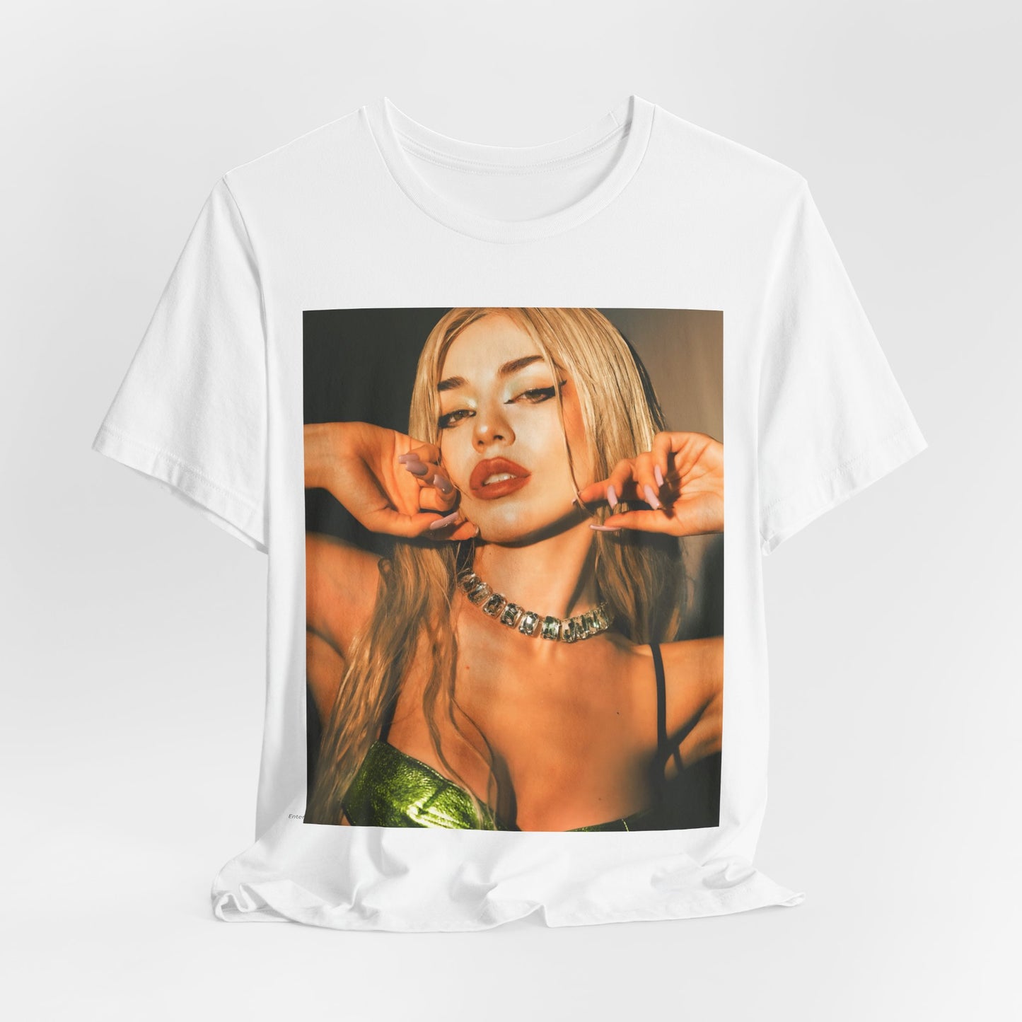 Ava Max T-Shirt