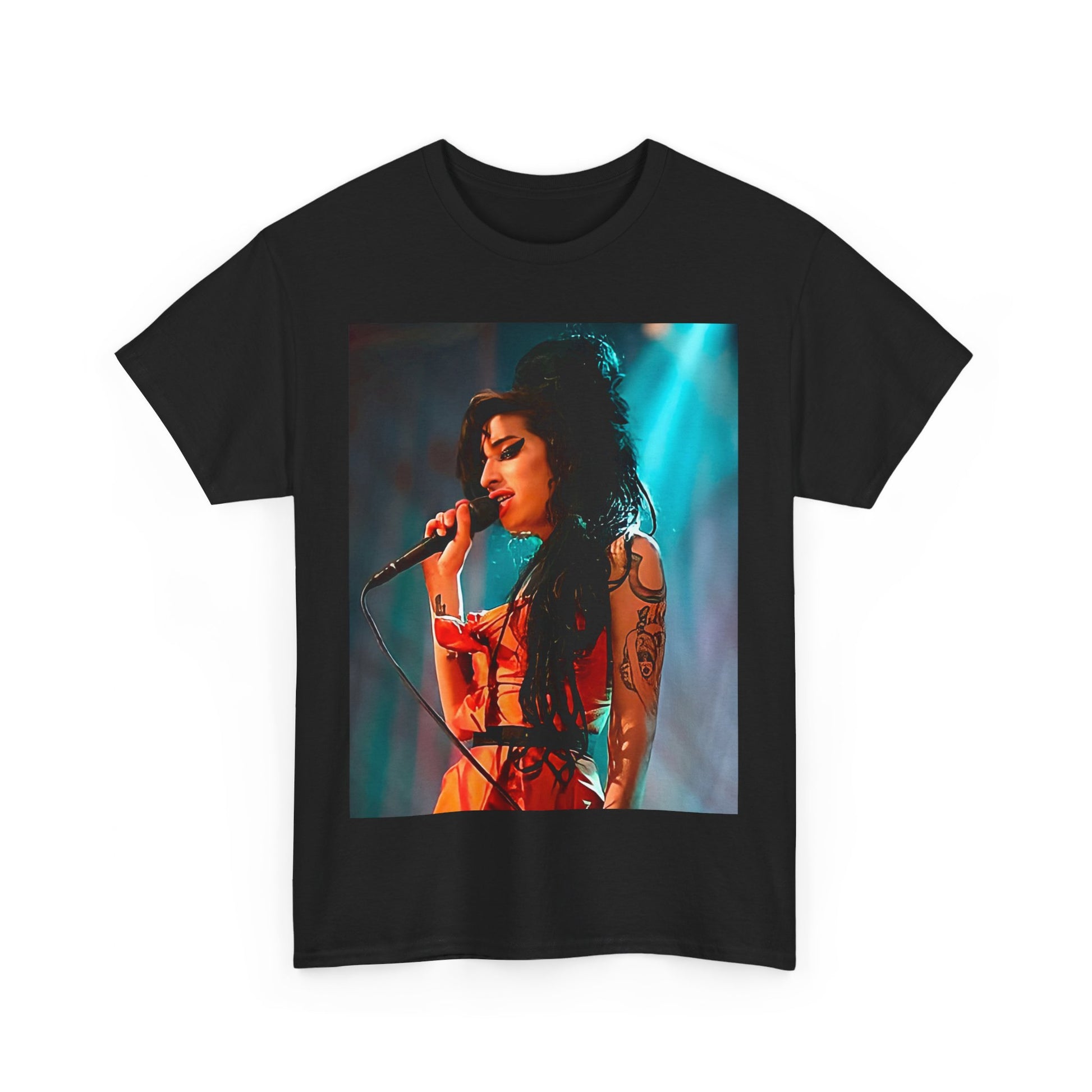 A black graphic t-shirt featuring a photo of Amy Winehouse performing live on stage in 2007, with her signature beehive and expressive singing.