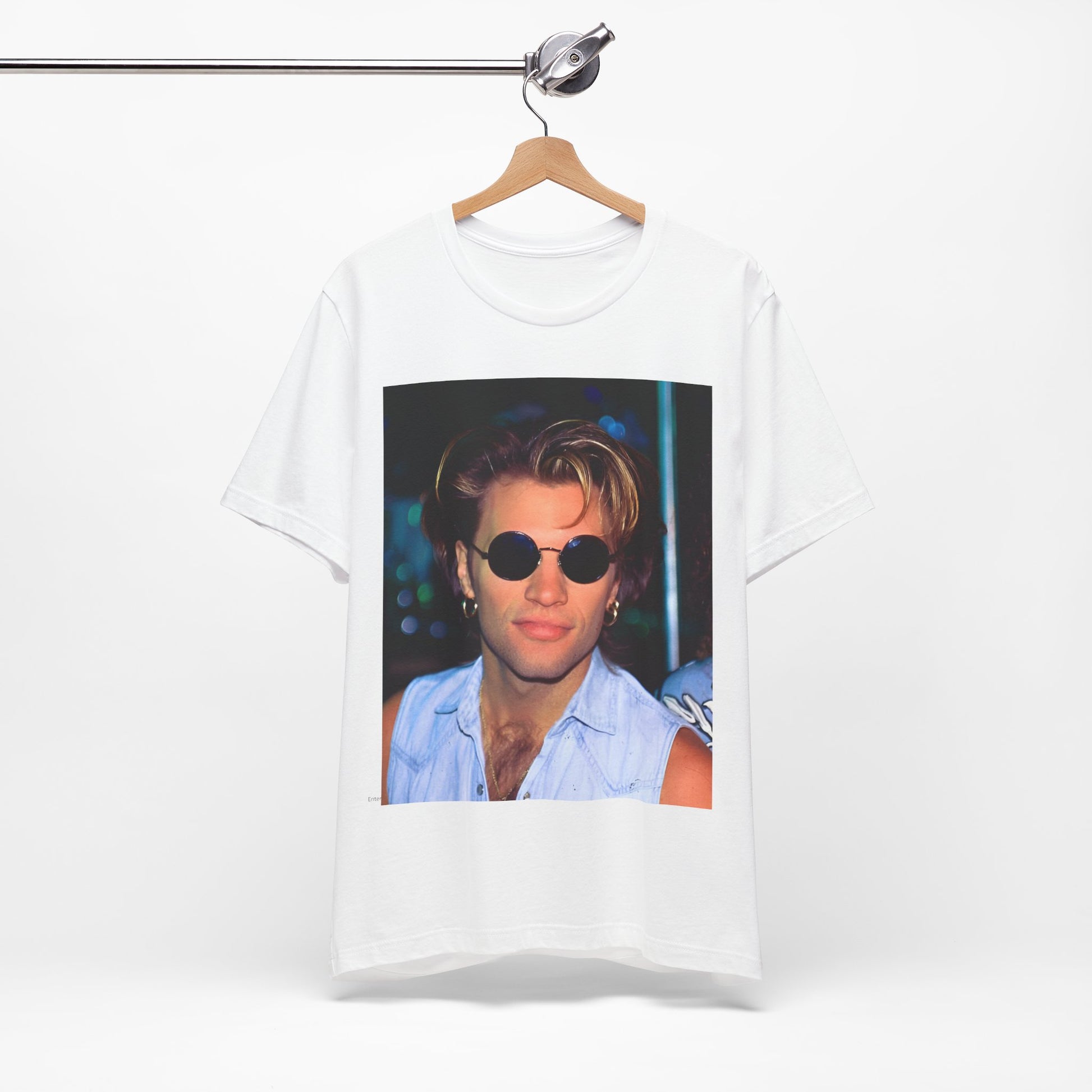 [bonjovi_shirt]-[bonjovi_tshirt]-[bonjovi_merch]-[bonjovi_merchandise]-[bonjovi_graphictee]-[bonjovi_tee]-MODEMOJO