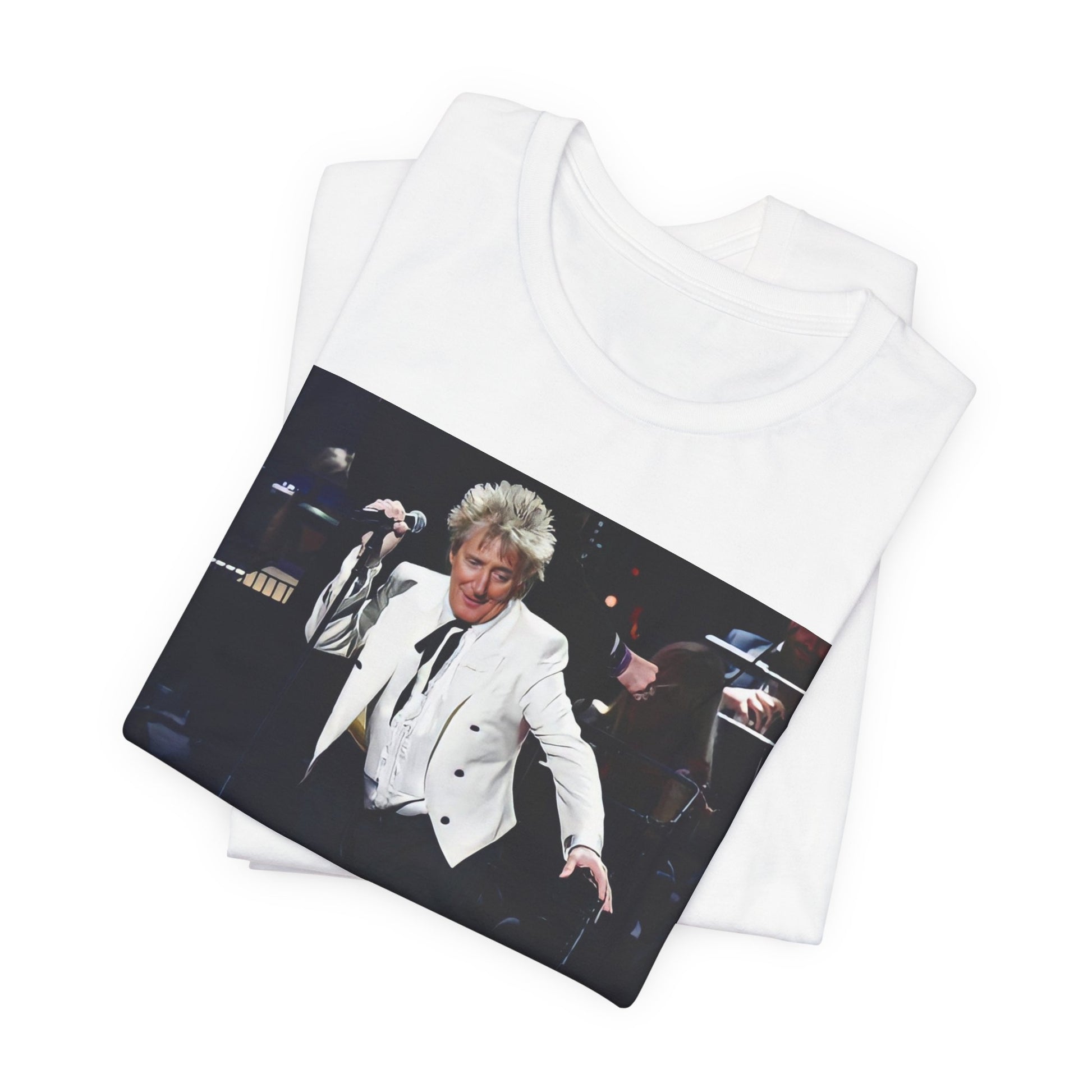A black graphic t-shirt featuring a graphic or photo of Rod Stewart performing live in a 2005 concert.