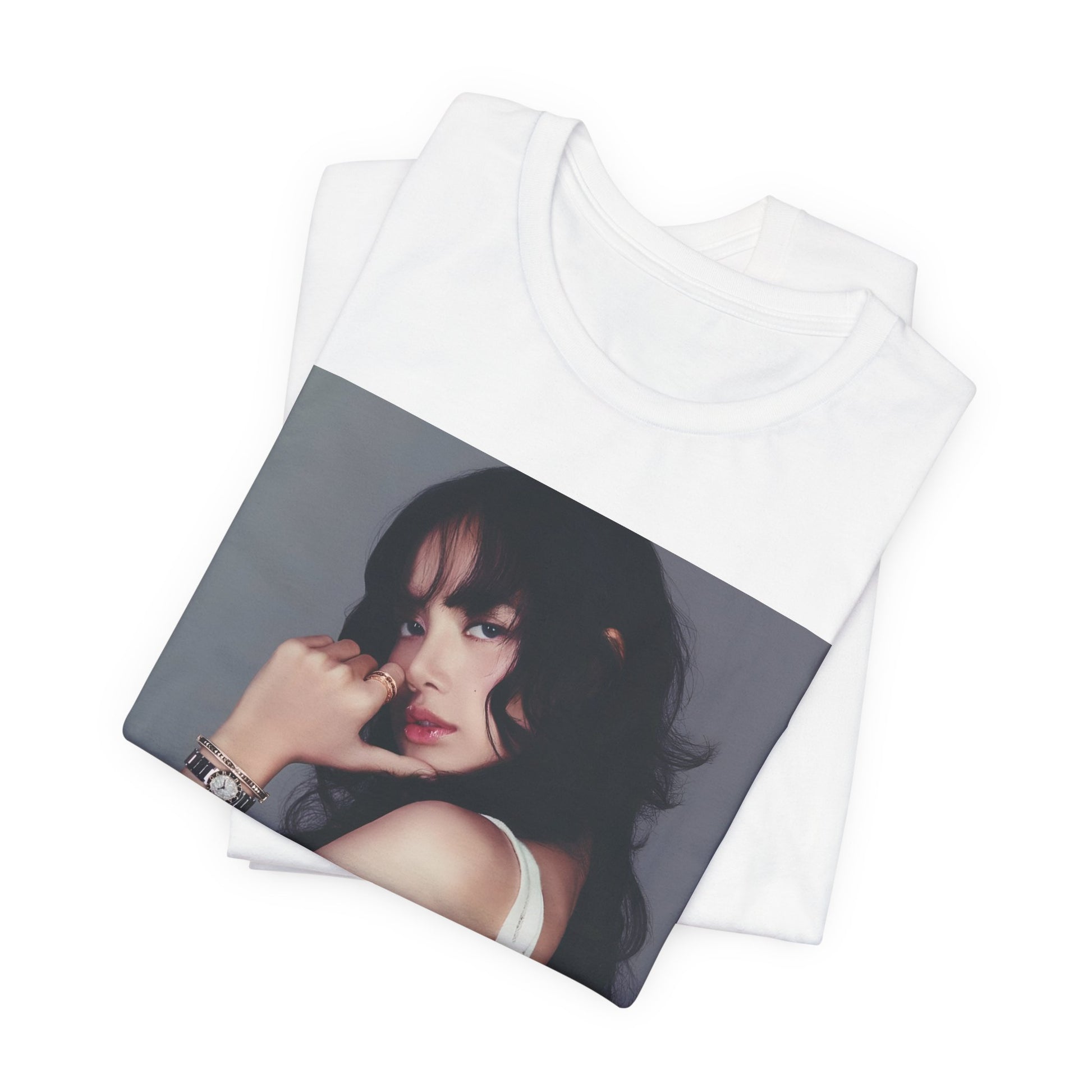 A black graphic t-shirt featuring a retro graphic related to Lisa's 'LALISA' solo era.