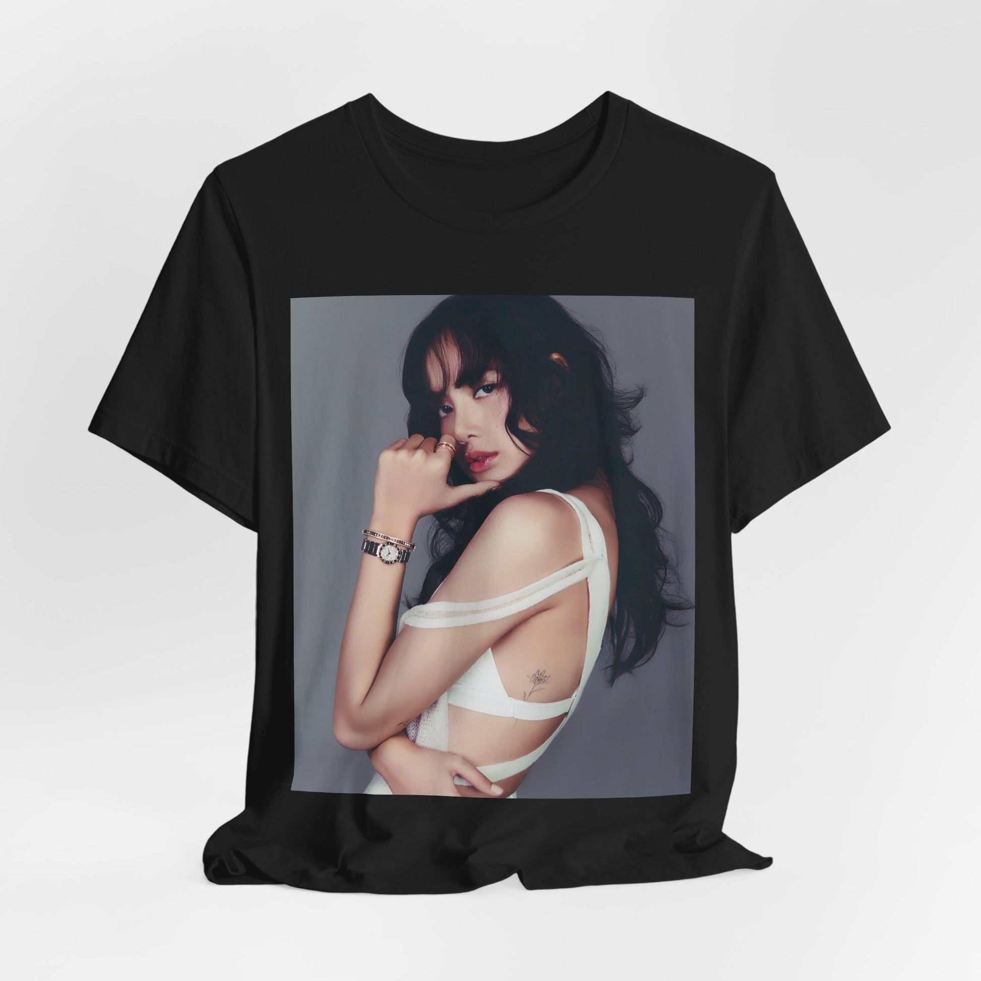 A black graphic t-shirt featuring a retro graphic related to Lisa's 'LALISA' solo era.