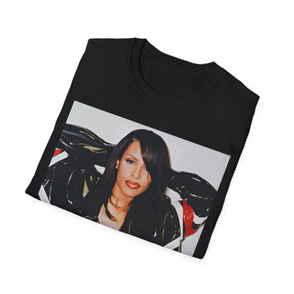 Aaliyah 'Classic 90s' Black Outfit Tee