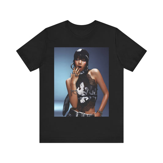 A black graphic t-shirt featuring a vintage K-Pop dance queen graphic of Lisa.