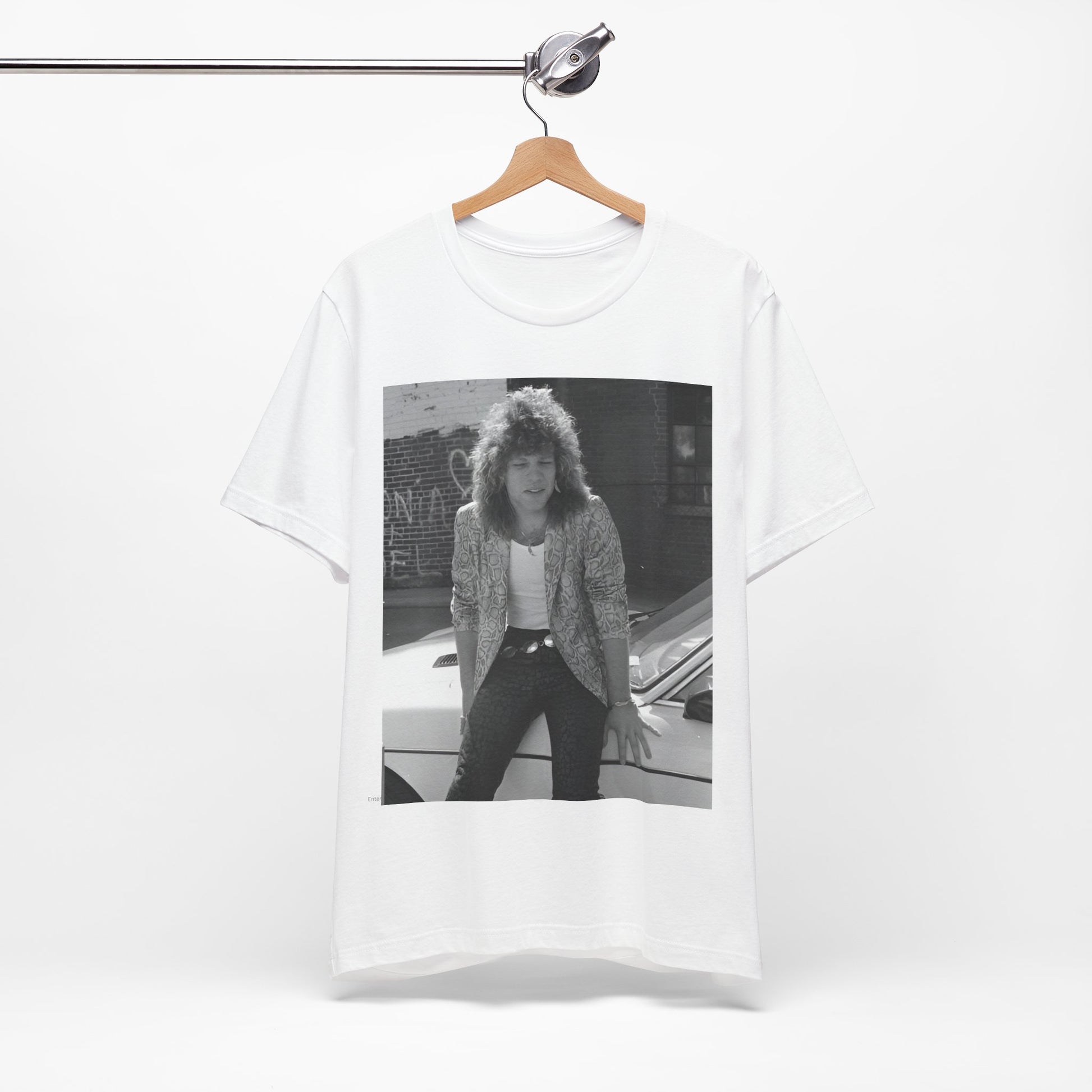[bonjovi_shirt]-[bonjovi_tshirt]-[bonjovi_merch]-[bonjovi_merchandise]-[bonjovi_graphictee]-[bonjovi_tee]-MODEMOJO
